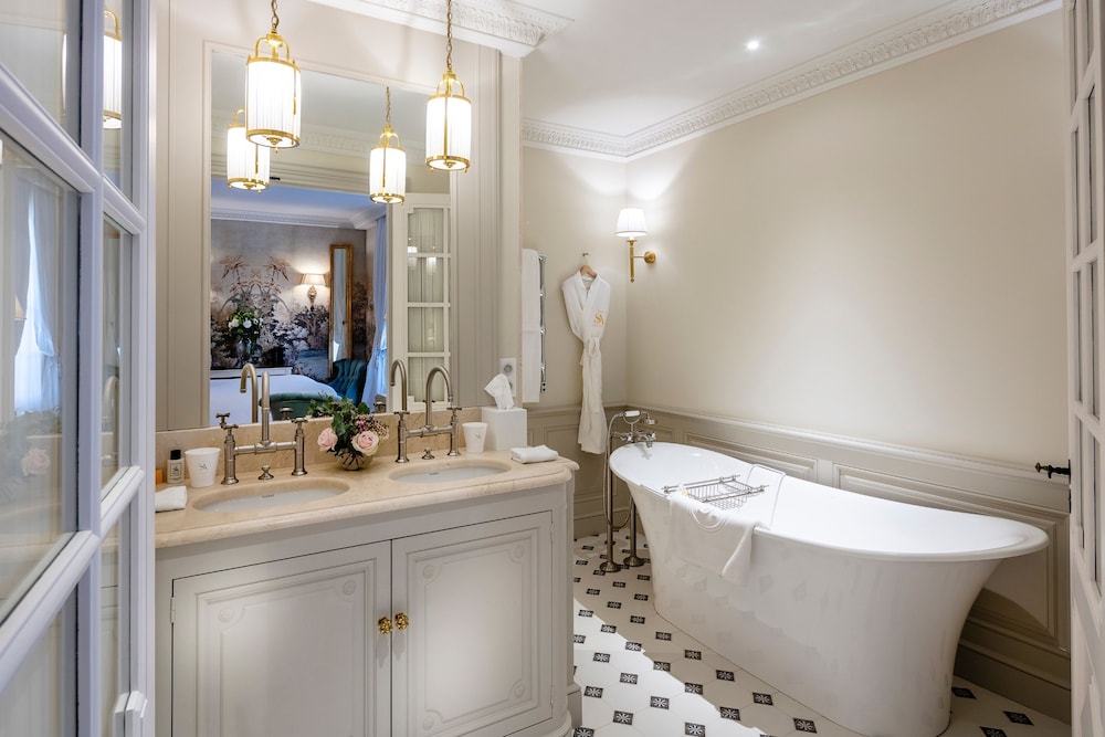 Classic Double or Twin Room - Photo 2