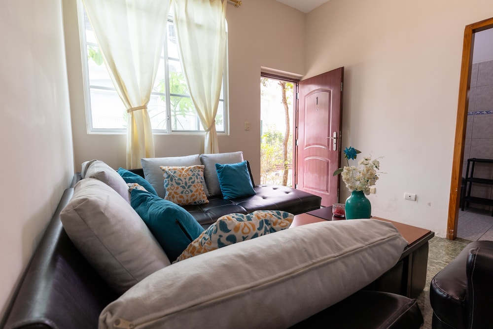 Family Apartment, 2 Bedrooms, Kitchen, Ground Floor photo 2