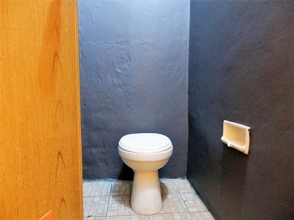 Standard Room (with Fan) photo 2