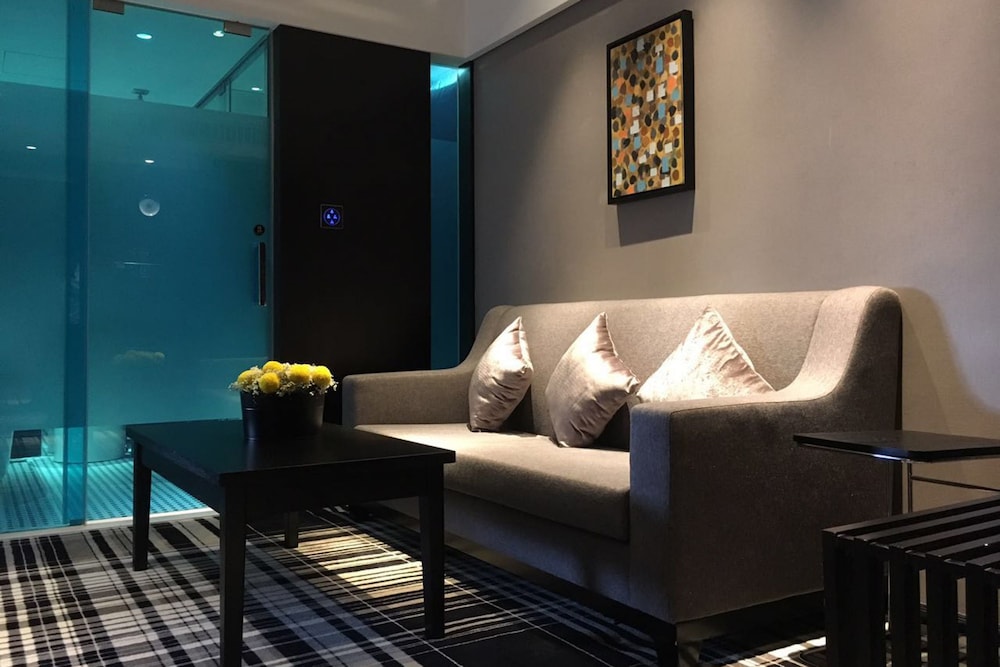 Business Suite Room photo 3