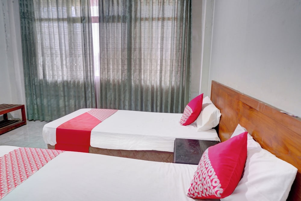 Deluxe Twin Room photo 3