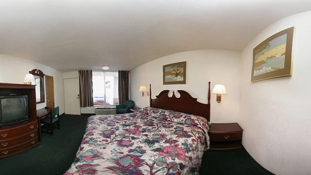 Standard Room, 1 King Bed - Photo 2
