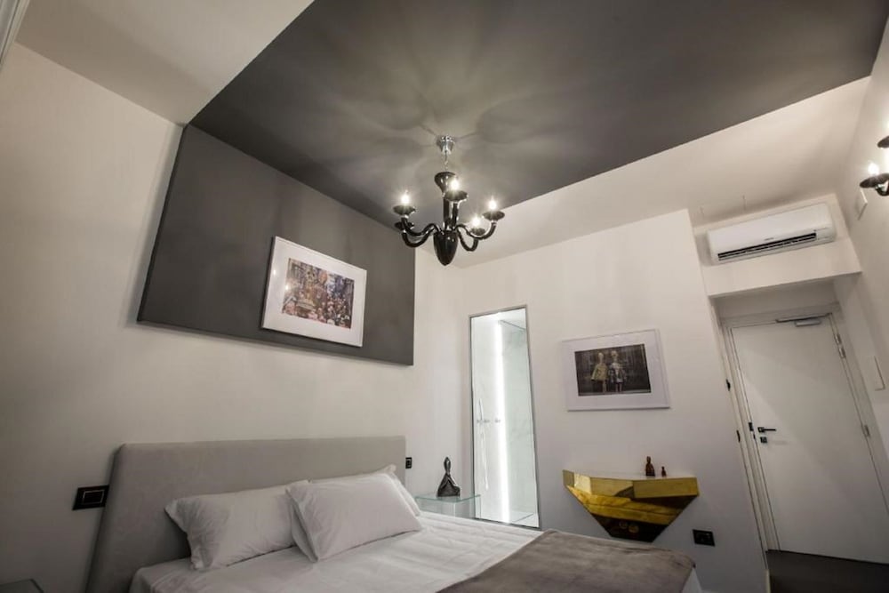 Superior Double Room, Balcony, City View photo 2