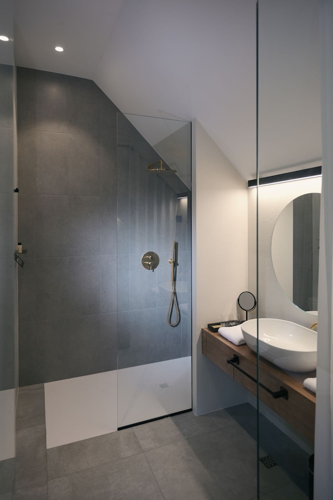 Deluxe Double Room, Mountain View - Photo 11