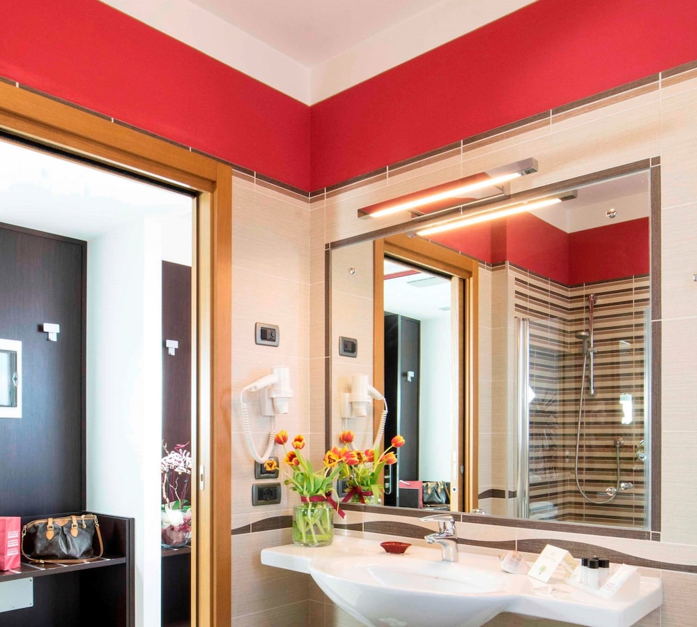 Business Double Room Single Use photo 2