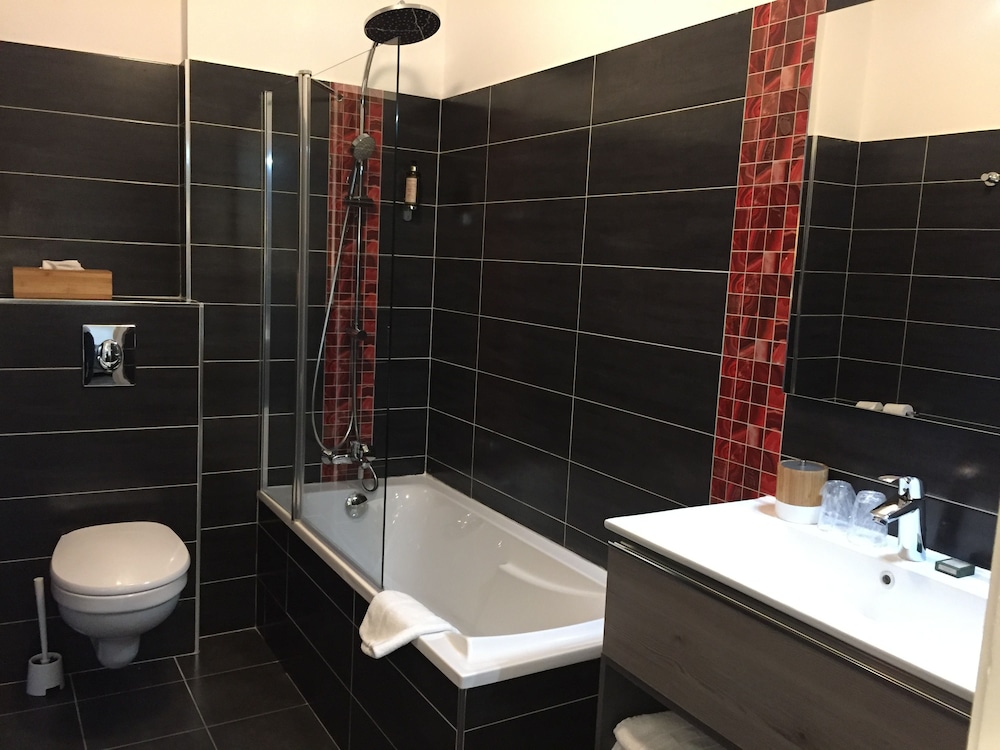 Superior Double Room, Private Bathroom, Garden Area - Photo 5