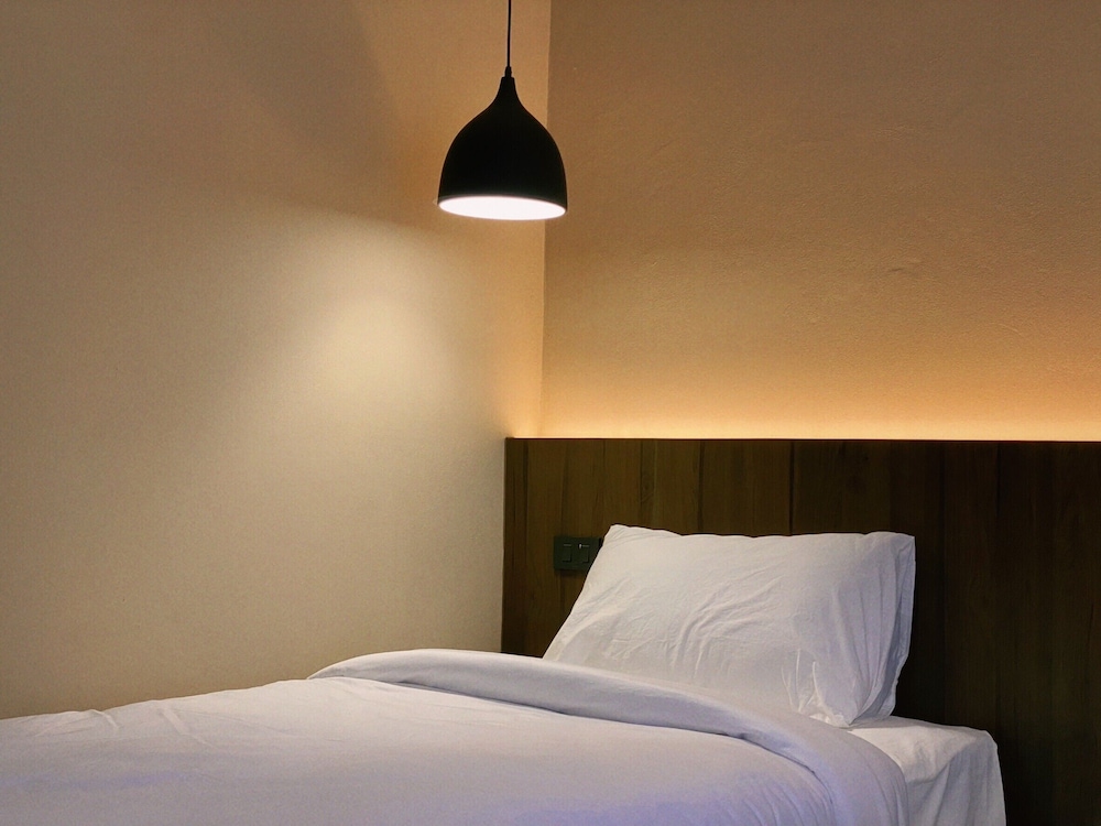 Standard Twin Room, 2 Twin Beds, City View - Photo 2