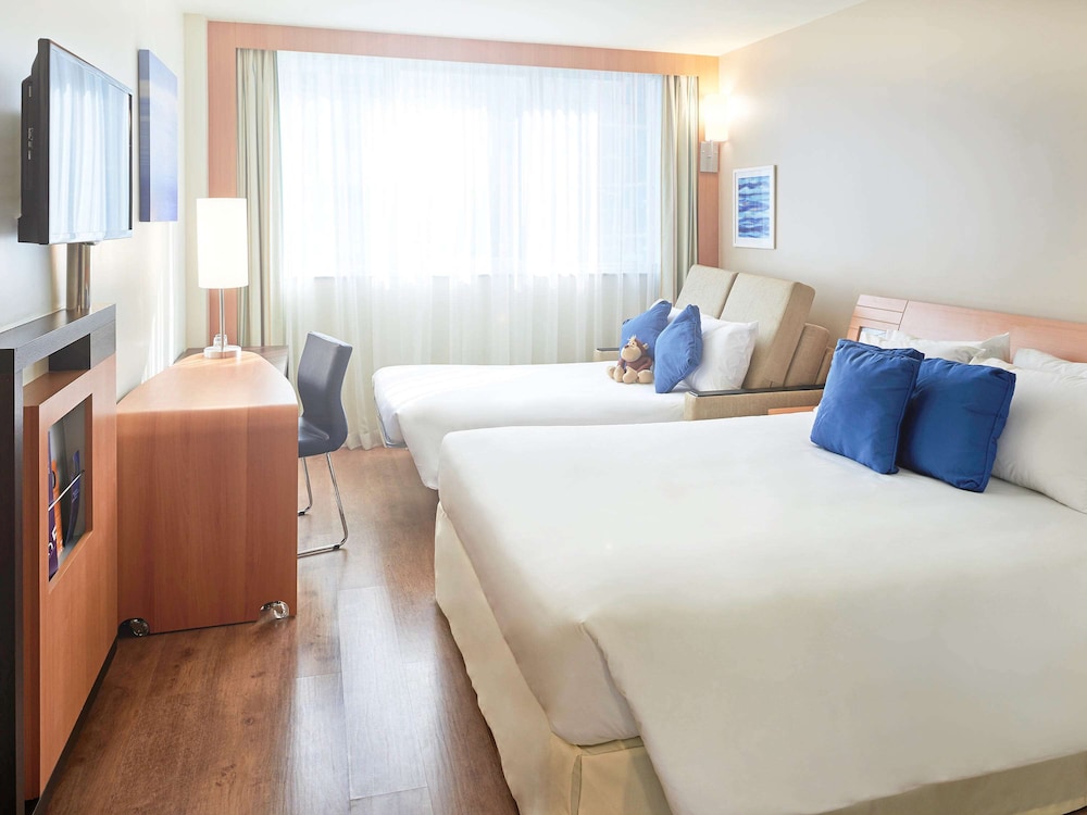 Superior Apartment, 1 Queen Bed With Sofa Bed, Partial Sea View
