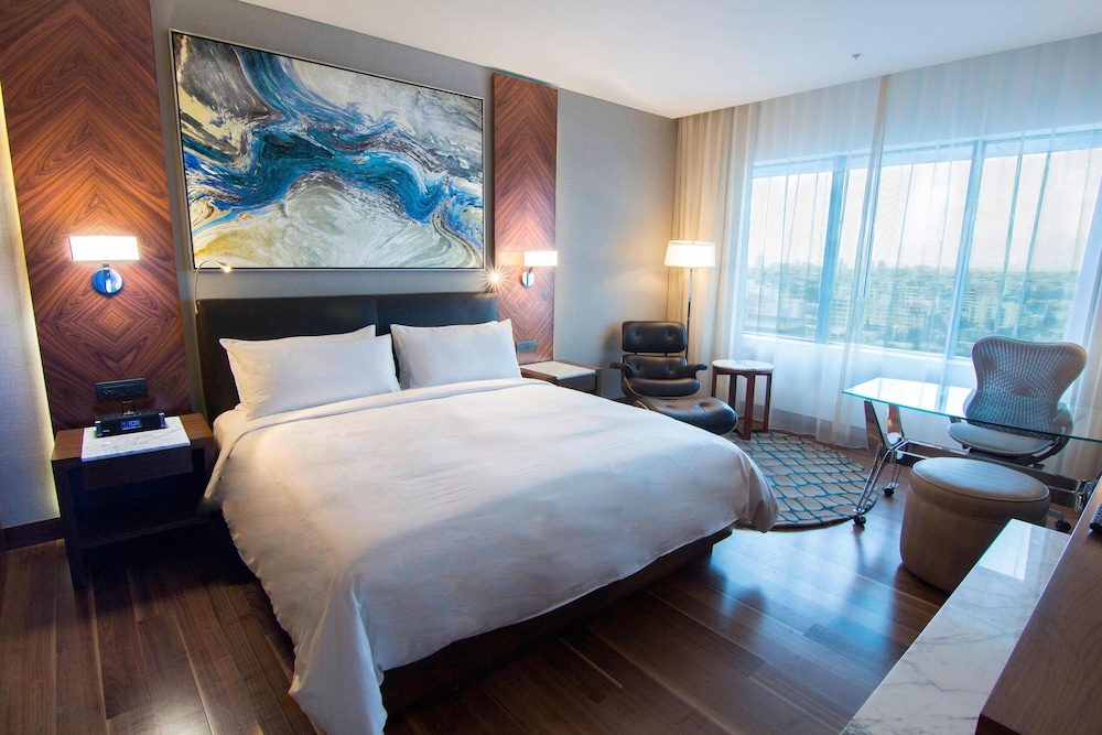 Suite, 1 Bedroom photo 2