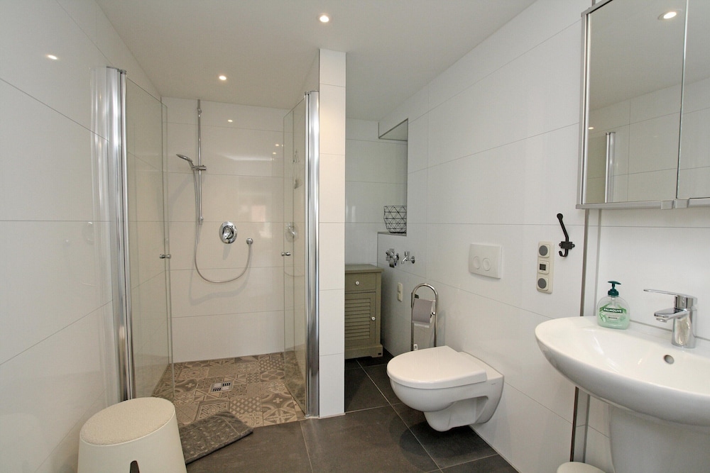 Apartment photo 3