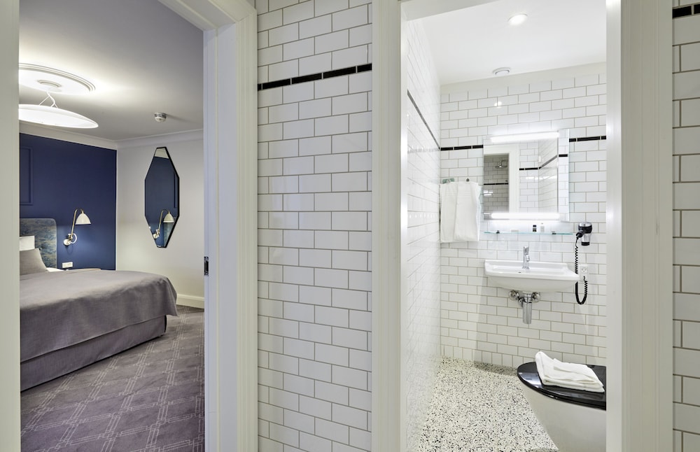 Superior Room, 1 King Bed