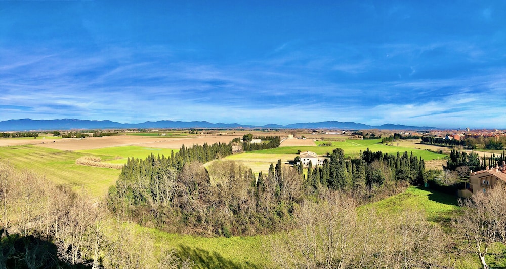 Superior Double or Twin Room (Empordá View) - Photo 9