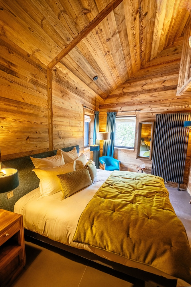 Club Double Room, Non Smoking, Mountain View