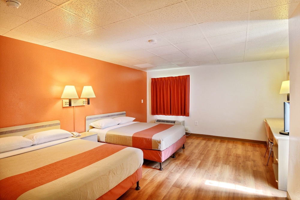 Deluxe Room, 2 Double Beds, Non Smoking photo 2