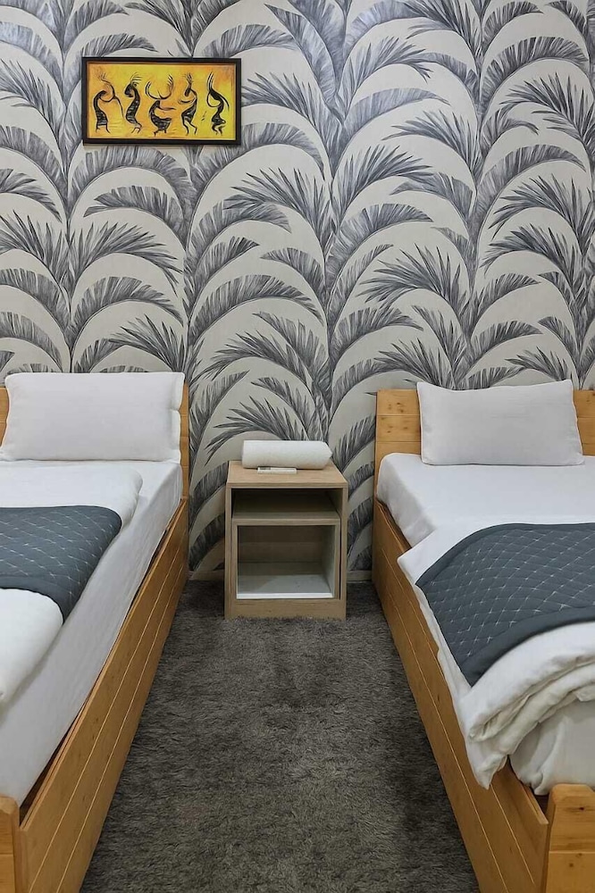 Standard Room, 1 Double Bed, Balcony, Hill View