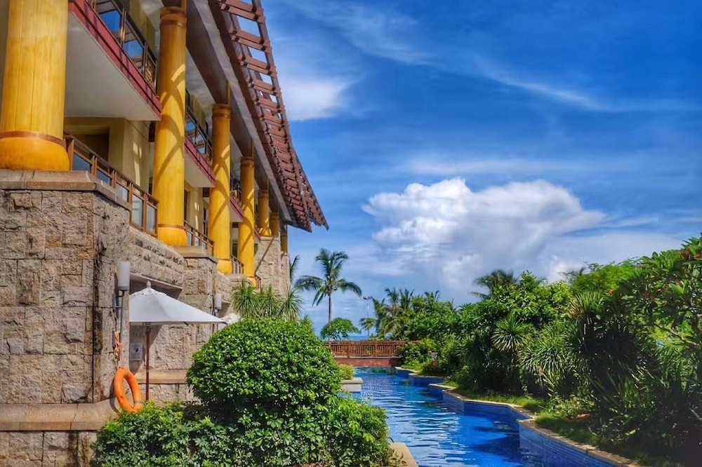 Room, 2 Queen Beds, Pool Access, Lagoon View - Photo 4