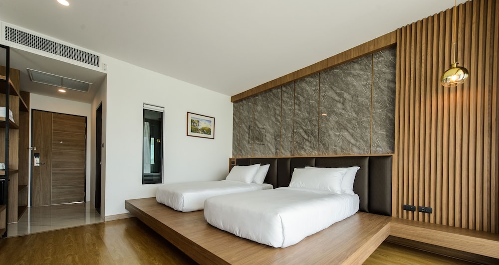 Twin Bedroom Suite