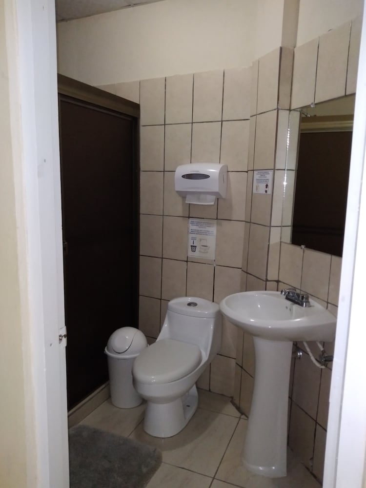 Deluxe Triple Room photo 3