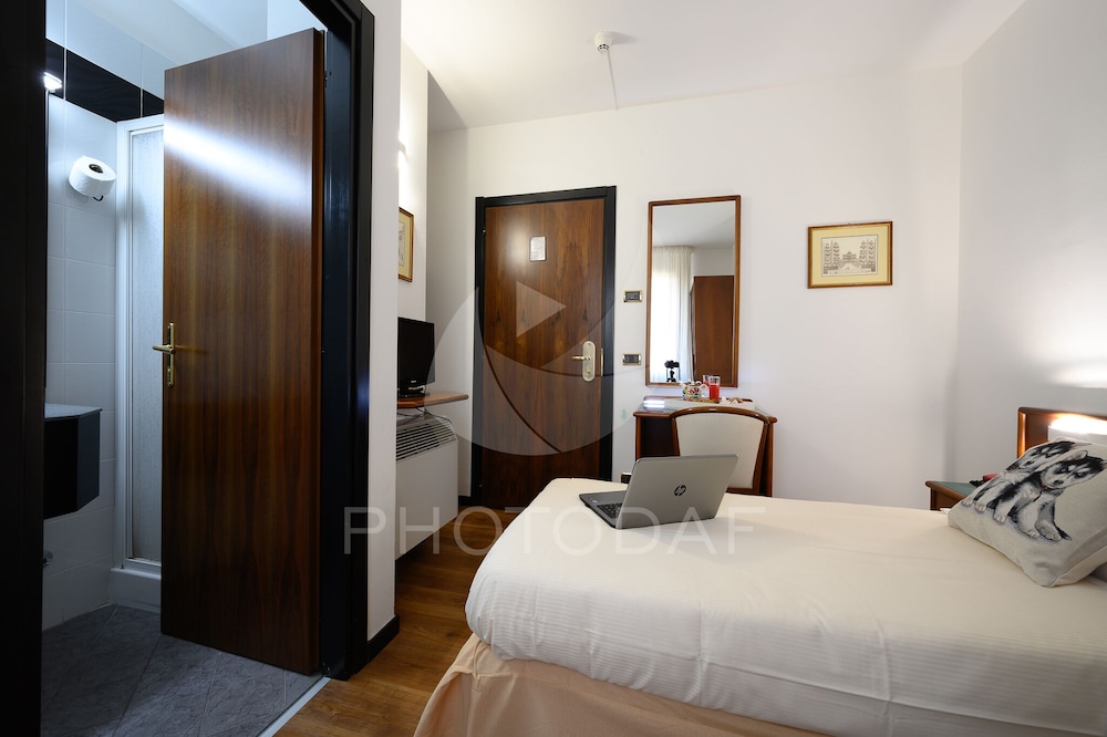 Economy Single Room photo 3