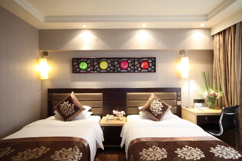 Landmark City View Double Room - Photo 1