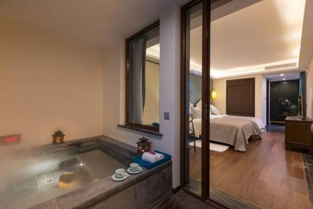 Superior Twin Room, Mountain View photo 1