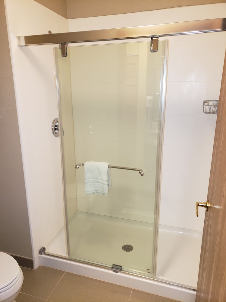 Suite, Multiple Beds, Non Smoking - Photo 5