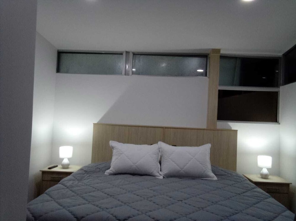 Deluxe Studio Suite, 3 Bedrooms, Ensuite, Tower photo 1