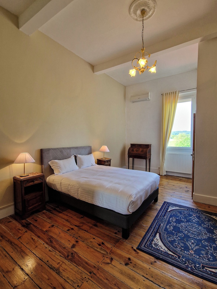 Classic Double Room, Garden View