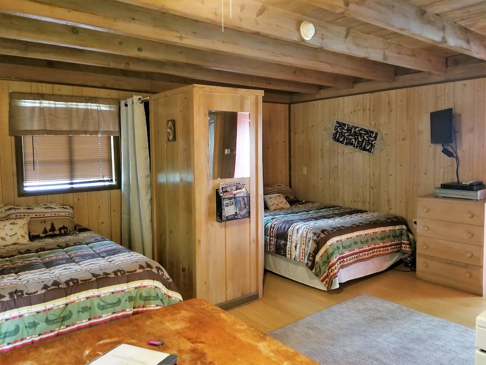 Cabin 2 photo 1