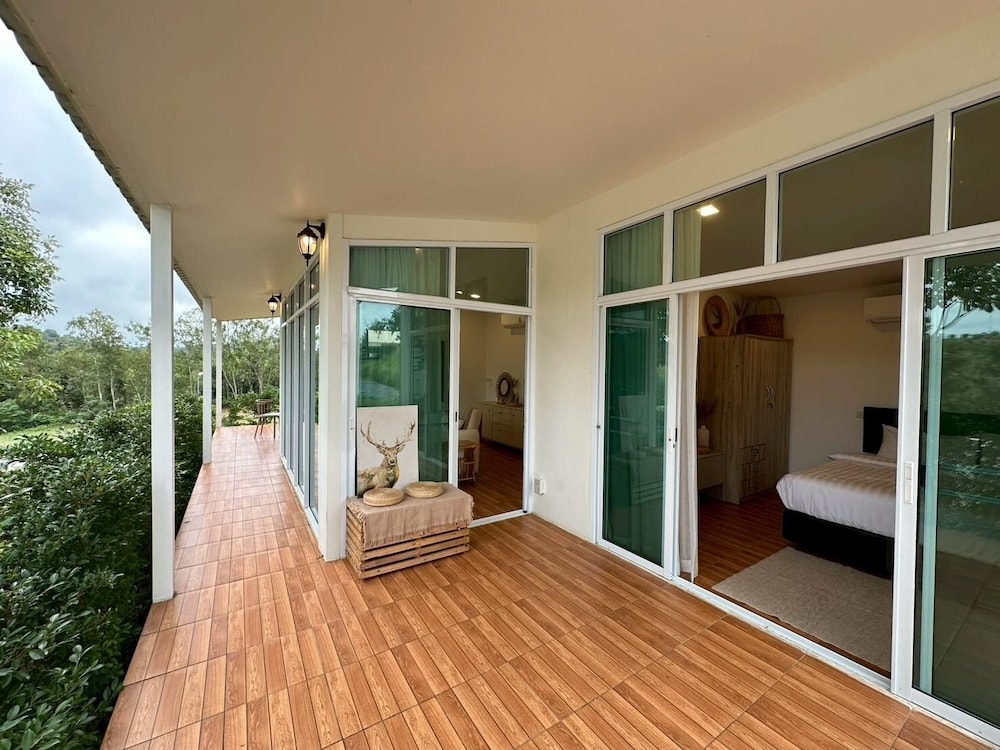 Family House photo 1