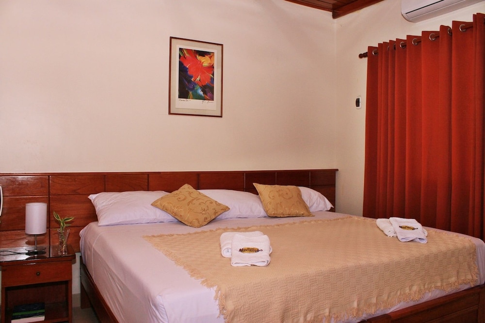 Standard Double Room, 1 Queen Bed, Private Bathroom photo 1