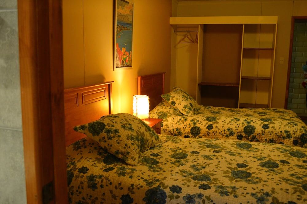 Standard Triple Room, Multiple Beds, Non Smoking photo 2