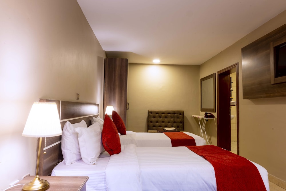 Deluxe Twin Room photo 2