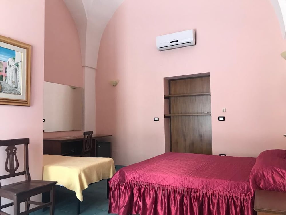 Family Double Room, 1 Queen Bed photo 2