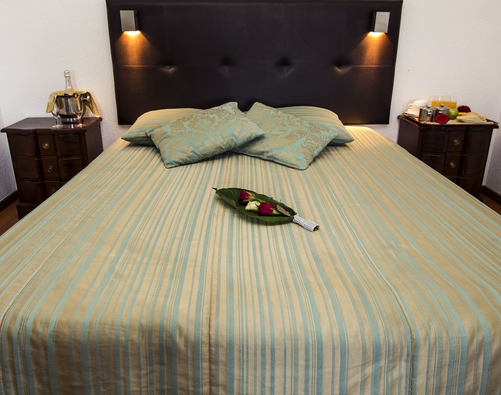 Double or Twin Room, River View