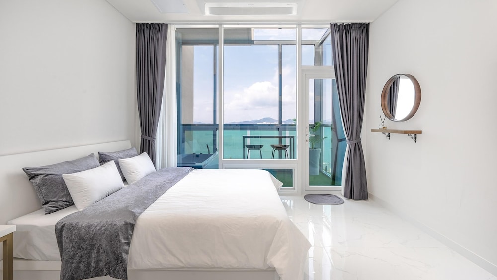 Basic Room, 1 Bedroom (2F oceanview terraceroom (203)) - Photo 7