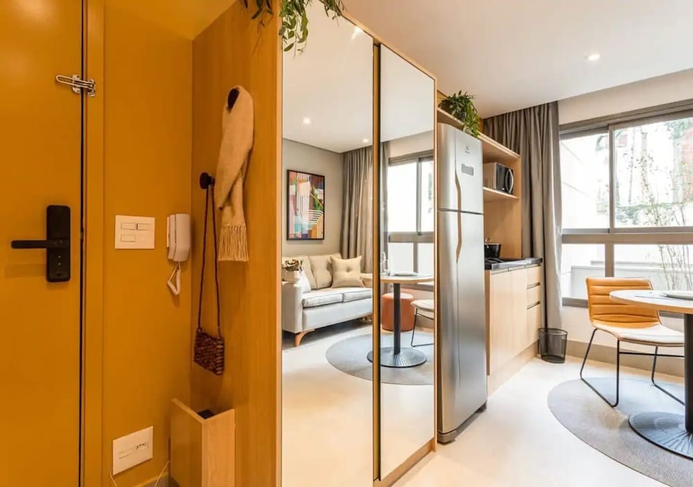 Premium Studio Suite - Photo 2