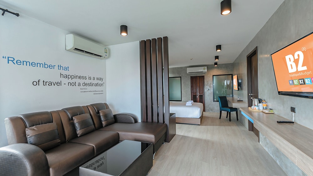 Suite - Photo 14