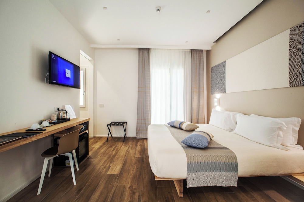 Classic Double or Twin Room, Patio, Ground Floor