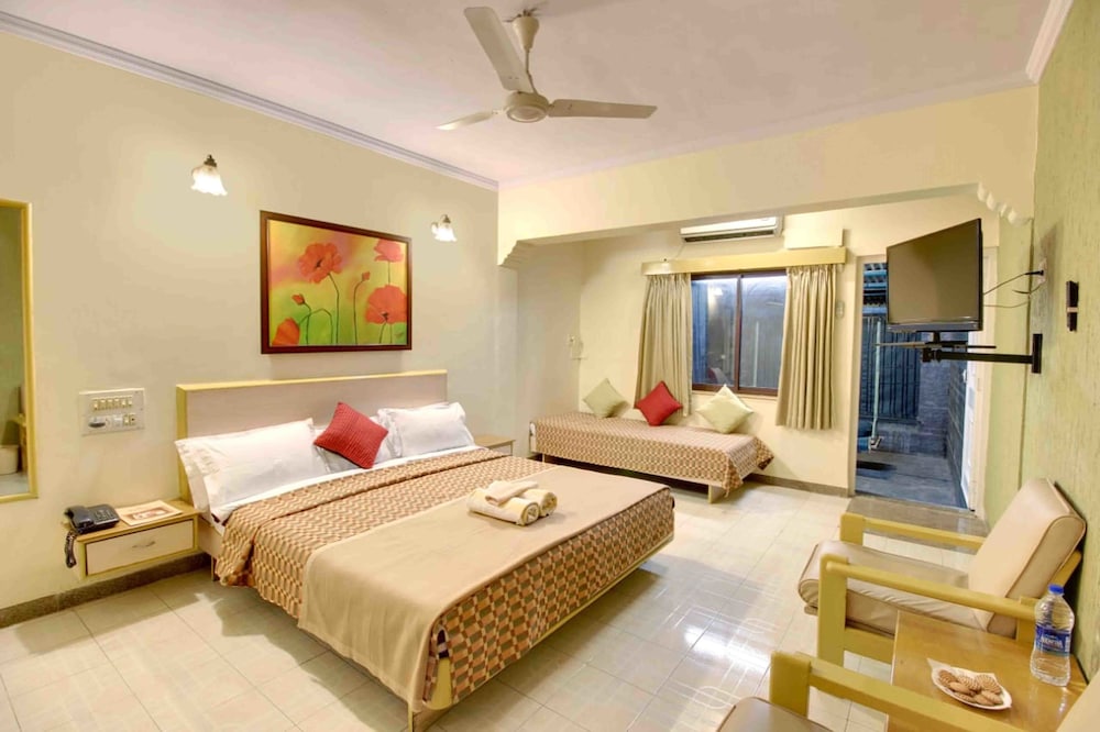 Luxury Villa, 1 Queen Bed photo 1