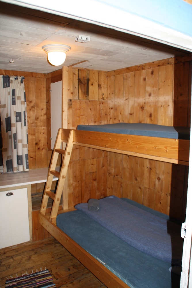 Basic Room, Non Smoking - Photo 2