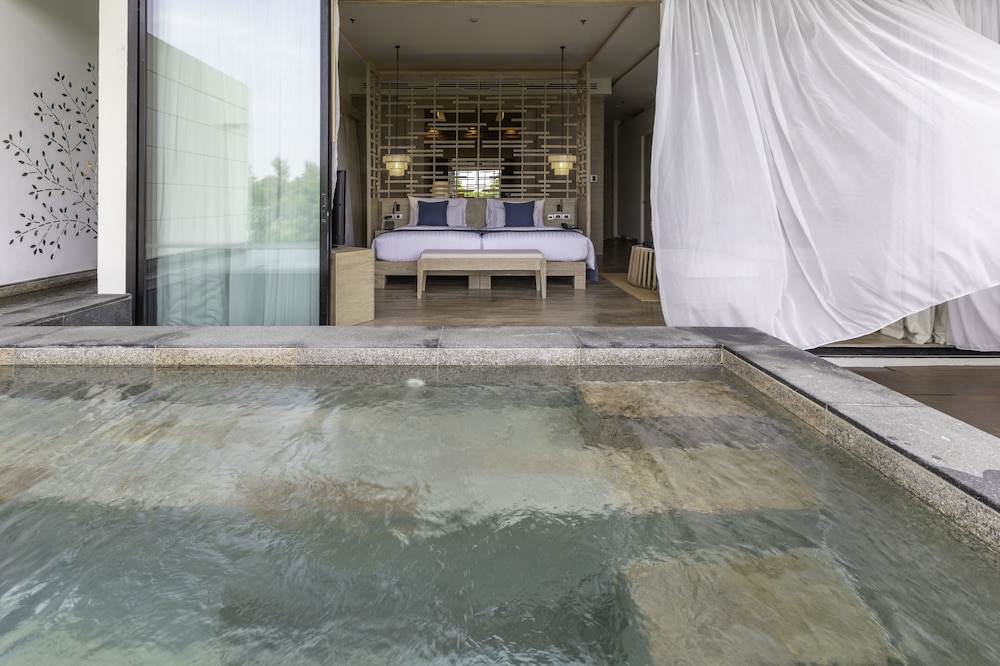 Deluxe sky pool suite - Photo 7