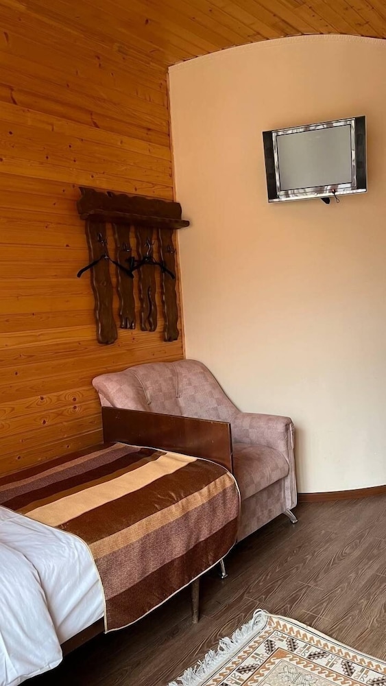Standard Twin Room, Mountain View photo 3