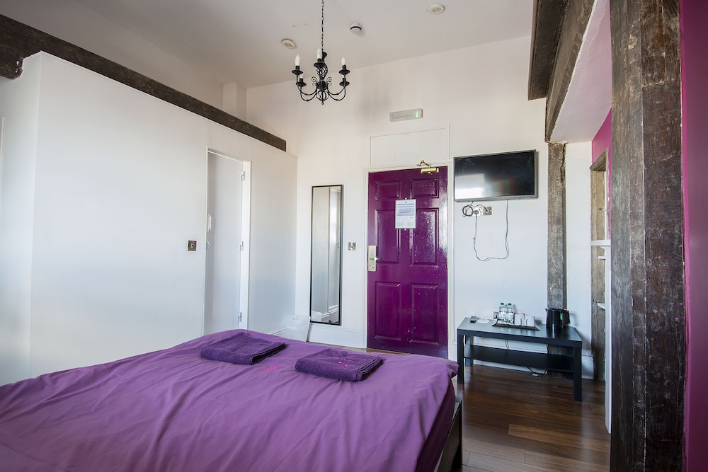 Double Room Ensuite - Photo 3