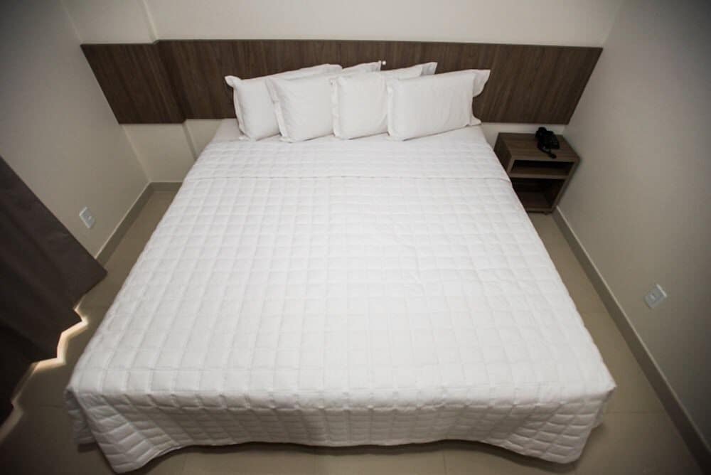 Deluxe Double Room, 1 King Bed, City View photo 2
