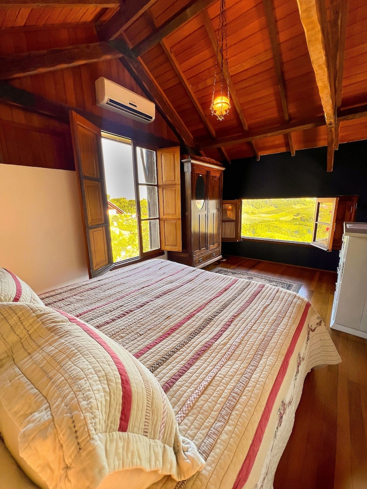 Villa photo 1