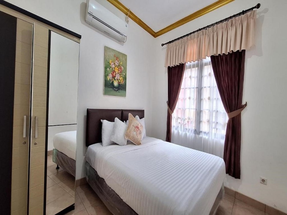 Family Villa, 2 Bedrooms, Smoking, Garden View photo 3