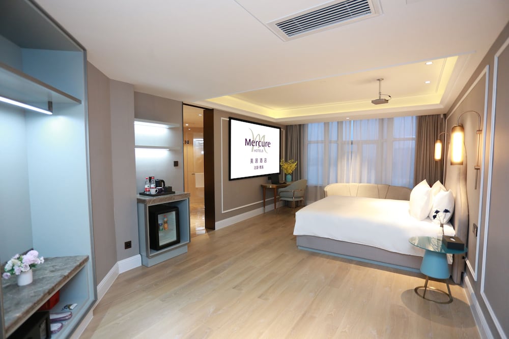 Standard Room, 1 King Bed photo 1