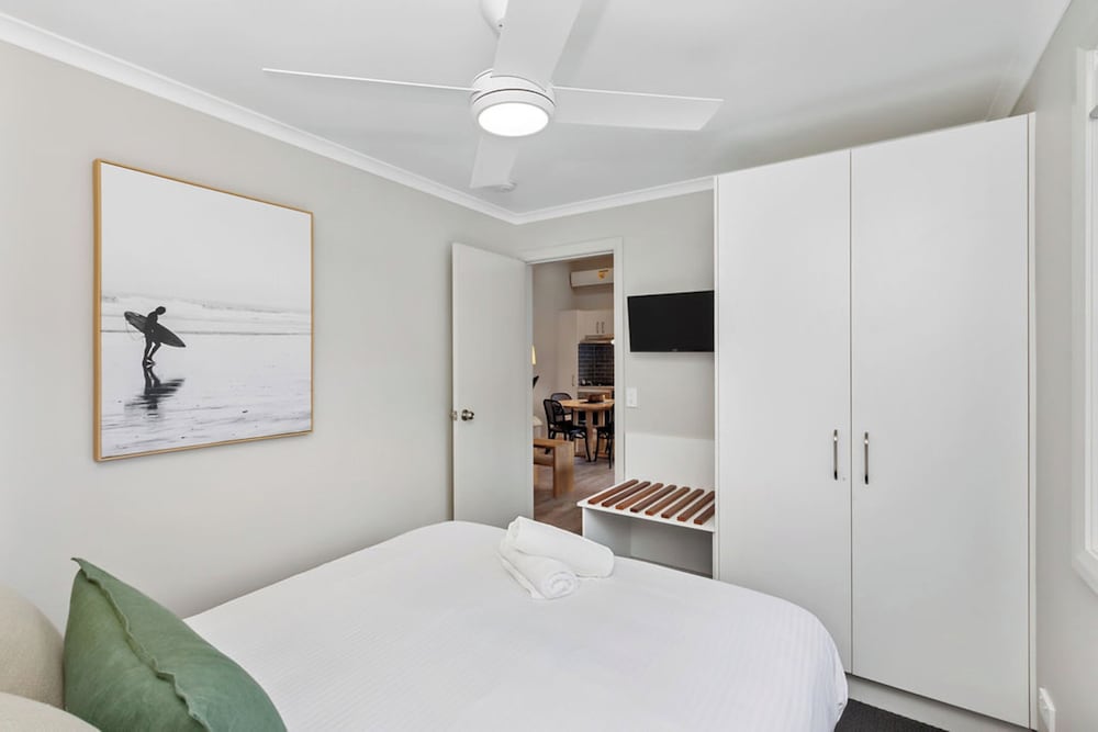 Deluxe Cabin - Sleeps 4 photo 1