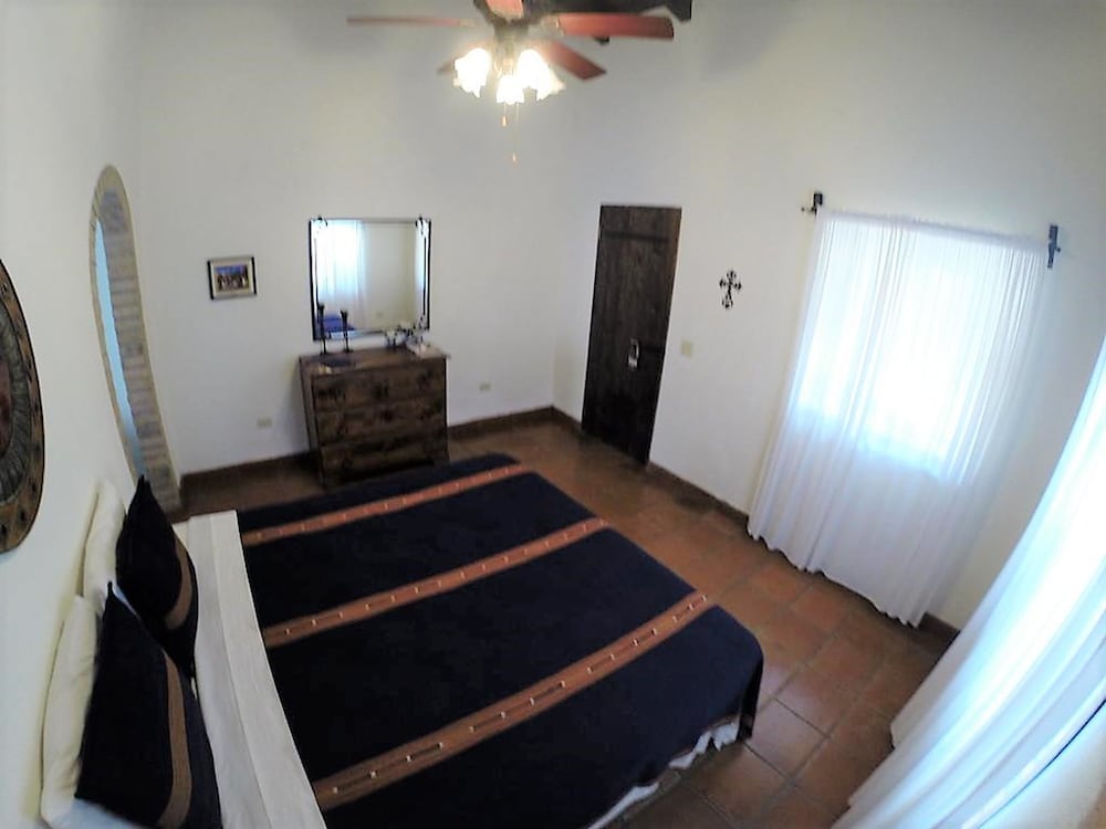 Room, 1 King Bed, Non Smoking, Garden View photo 2